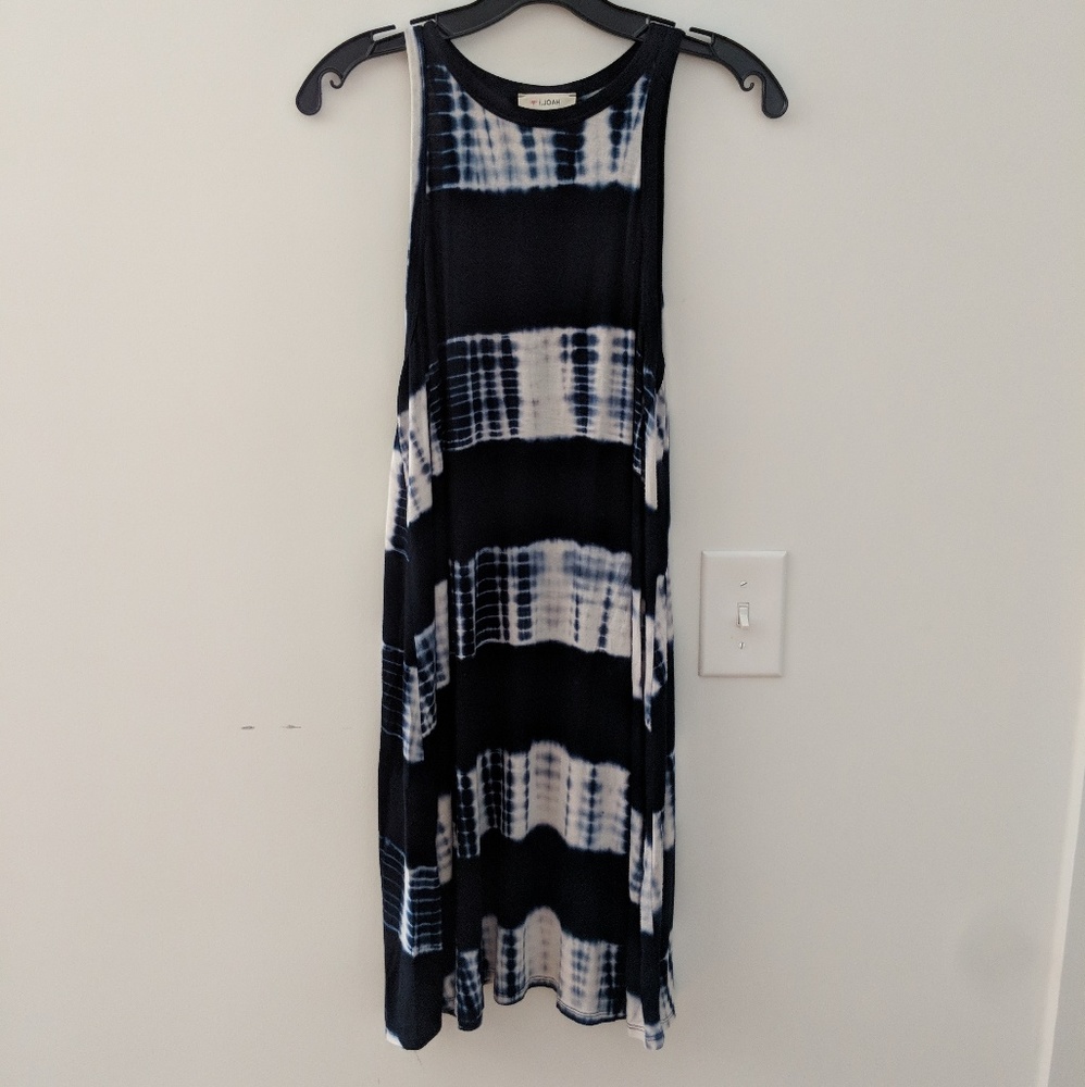Flowy dress